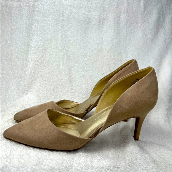 Bandolino Tan Women's Heels - Picture 2 of 7